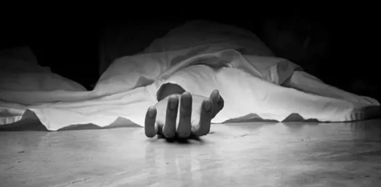 غیرت کے نام پر چچا نے   16 سالہ بھتیجی کو پنچایت میں قتل کردیا