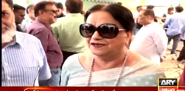 کیا آپ گورنر سندھ بننے جارہی ہیں؟ صحافی کے سوال پر نسرین جلیل نے کیا جواب دیا