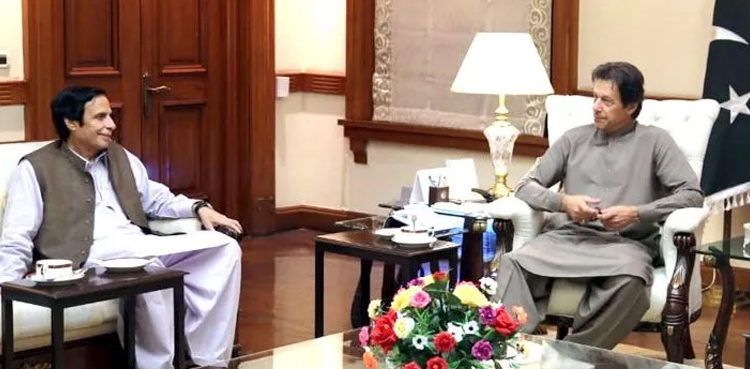 وزیراعظم عمران خان  کل وزارت اعلیٰ کے امیدوار پرویز الہٰی سے ملاقات کریں گے