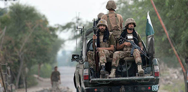 نوشکی میں سیکیورٹی اہلکاروں اور دہشت گردوں کے درمیان جھڑپ