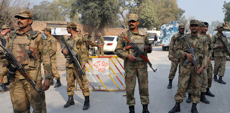 تحریک انصاف کا حقیقی آزادی مارچ، حکومت کا اسلام آباد میں فوج طلب کرنے پر غور