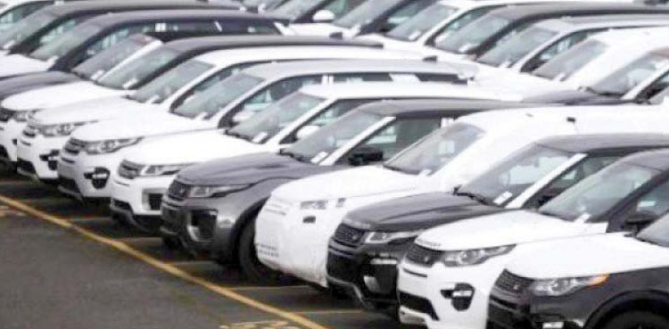 گاڑیوں کی قیمتوں میں بےتحاشہ اضافہ کیوں؟