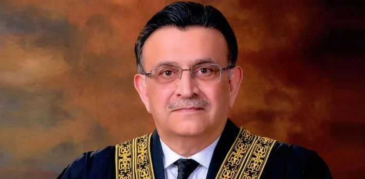 چیف جسٹس عمر عطا بندیال آج ریٹائرڈ ہوں گے، اپنی آئینی مدت کون کون سے اہم فیصلے دیئے؟