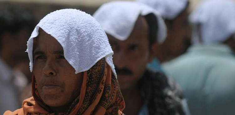 کراچی میں قیامت خیز گرمی،  آج پارہ 40 ڈگری تک جانے کا امکان