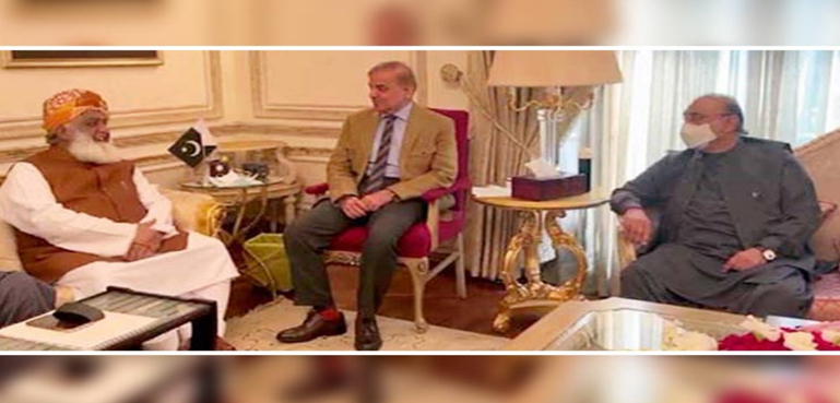 گورنر خیبرپختونخوا کون؟ حکومتی اتحاد میں پھوٹ پڑگئی