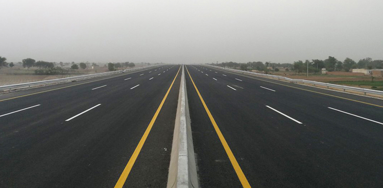 موٹر وے پر دو کم عمر لڑکوں کا لرزہ خیز قتل