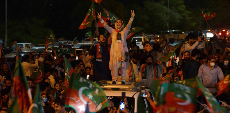 حکومت کا  ‘لانگ مارچ’ ناکام بنانے کا منصوبہ ، تحریک انصاف نے بڑا اعلان کردیا