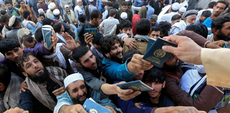 24 گھنٹے کے اندر 30 دن کا ٹرانزٹ ویزا: پاکستان کی افغان شہریوں کیلئے  نئی ویزا پالیسی