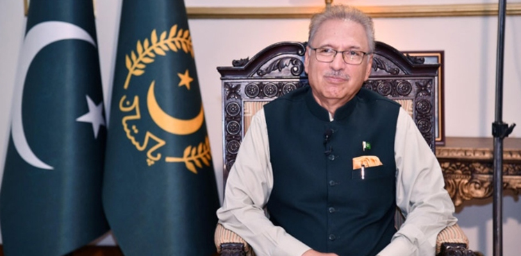 جامعہ کراچی دھماکا :صدر مملکت نے 3چینی اساتذہ کو تمغہ امتیاز بعد از وفات دینے کی منظوری دے دی
