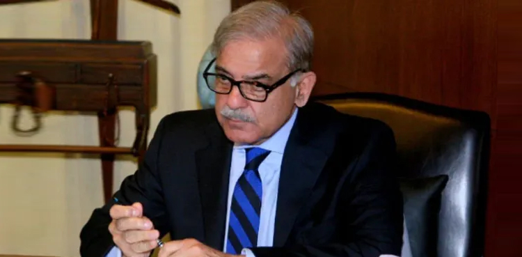 شہباز حکومت کا یوٹرن ، ہفتے کی چھٹی  بحال، جمعہ کے روز ‘ورک فرام ہوم’ کی تجویز