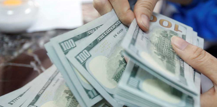 تحریک انصاف  کی حکومت جانے کے بعد ترسیلات زر میں کمی آنے لگی
