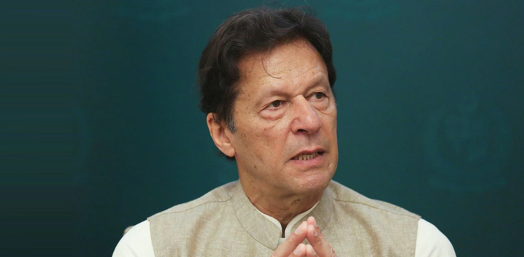 ممنوعہ فنڈنگ کیس کے فیصلے کے بعد کیا حکمت عملی اپنائی جائے؟ عمران خان نے اہم اجلاس طلب کرلیا