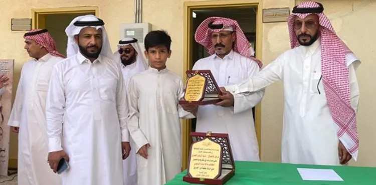 سعودی عرب : ننھے طالب علم کا بڑا کارنامہ، بچی کو جلنے سے بچالیا