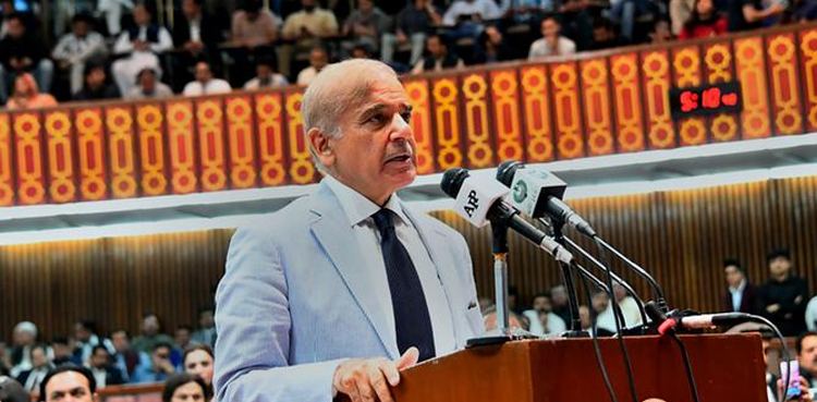 شہباز  حکومت اپنا پہلا بجٹ آج پیش کرے گی