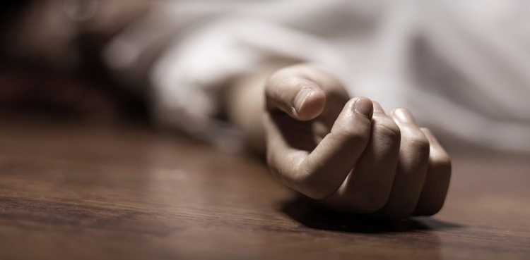 کلفٹن کے فلیٹ سے خاتون کی تشدد زدہ لاش ملنے کا واقعہ ، پولیس نے اہم دعویٰ کردیا