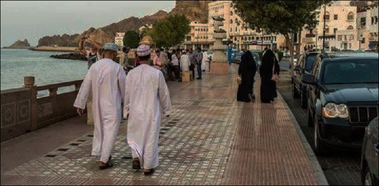 خلیجی ملک میں غیر ملکیوں کی ان شعبوں میں بھرتی پر پابندی عائد ہوگی
