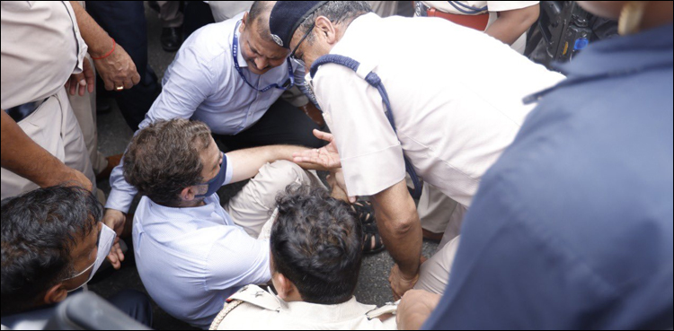 بھارت: راہول گاندھی گرفتار