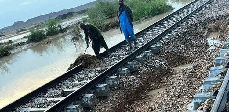 کراچی کا بذریعہ ریل پورے ملک سے رابطہ منقطع