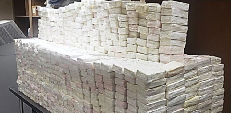 بے بی وائپس میں چھپا کر لے جائی جانے والی کوکین پکڑی گئی
