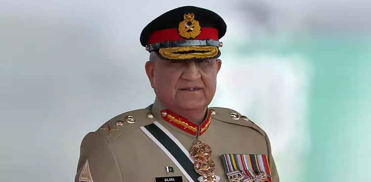 ‘ہمیں آپ پر فخر ہے’ بھارت کے خلاف جیت  پر آرمی چیف کی قومی ٹیم کو مبارکباد