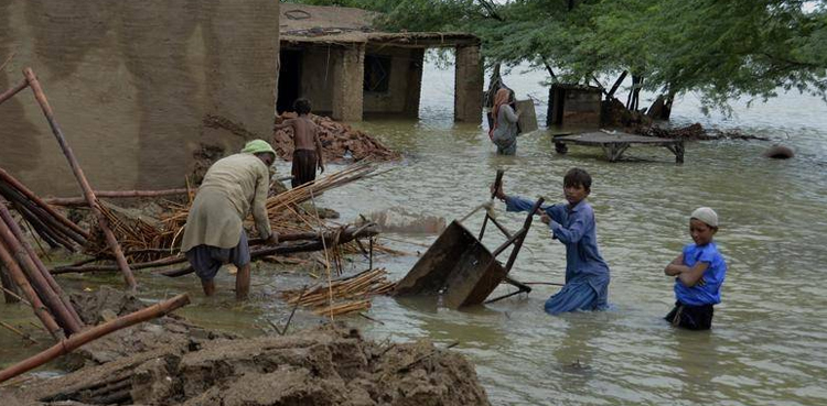 موبائل فون کمپنیوں کی سیلاب متاثرہ علاقوں میں مفت کالز کی سروس شروع