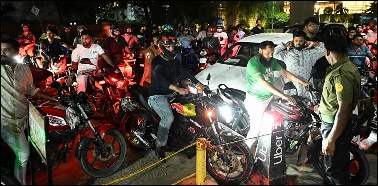 بنگلادیش میں پیٹرول کی قیمتوں میں 50 فی صد سے زائد کا تاریخی اضافہ