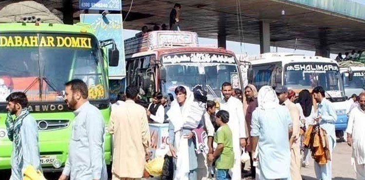 پیٹرول مہنگا ہونے کے ساتھ ٹرانسپورٹرز نے کرایوں میں اضافہ کردیا  