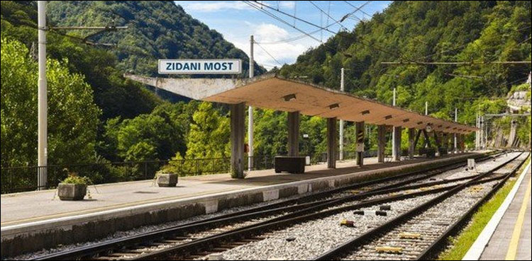 خاندان نے غلط شخص دفنا دیا، مرنے والا اگلے دن زندہ نکلا