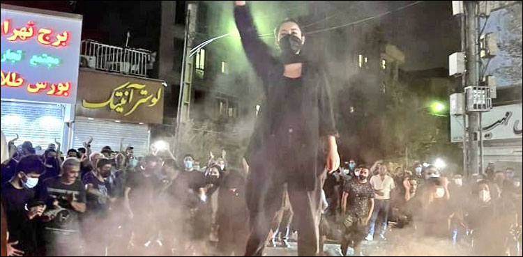 مہسا امینی احتجاج: ایرانی پاسداران انقلاب کے سینئر کمانڈر سمیت 19 ہلاک