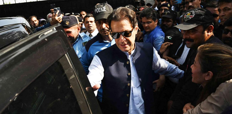 فارن فنڈنگ کیس : عدالت نے سابق وزیراعظم عمران خان کو فوری طلب کرلیا