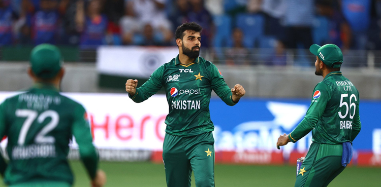 شاداب خان نے بھارت کیخلاف فتح ‘سیلاب زدگان’ کے نام کردی