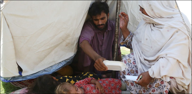 سیلاب زدہ علاقوں میں وبائی امراض کے لاکھوں کیسز رپورٹ