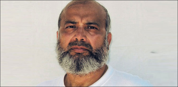 گوانتانامو بے جیل میں 19 سال سے قید پاکستانی شہری رہائی کے بعد گھر پہنچ گیا