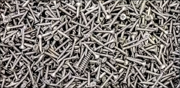 اسکرو کے ڈھیر میں اسپرنگ ڈھونڈ نکالیں