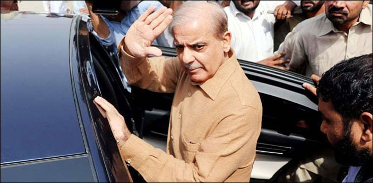 سب کے ساتھ مل کر ہم نے پاکستان کو دیوالیہ ہونے سے بچایا: وزیر اعظم