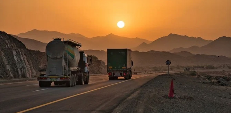 سعودی عرب : مال بردار گاڑی مالکان کو ہدایات، مہلت ختم ہونے والی ہے