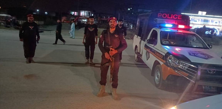 پشاور: تھانہ سربند پر حملہ کرنے والے دو دہشت گرد مقابلے میں ہلاک