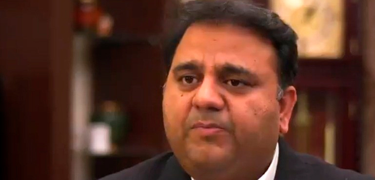 بانی پی ٹی آئی کی فوج سے رابطہ نہ رکھنے کی بات مان کربڑی غلطی کی، فواد چوہدری