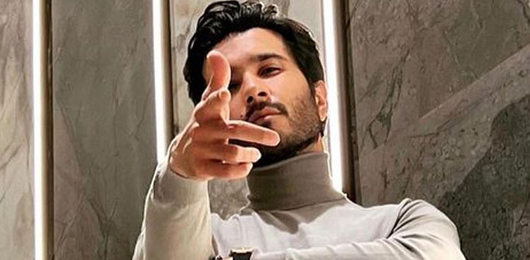 ’ڈھونڈنے والوں کو دنیا بھی نئی دیتے ہیں‘