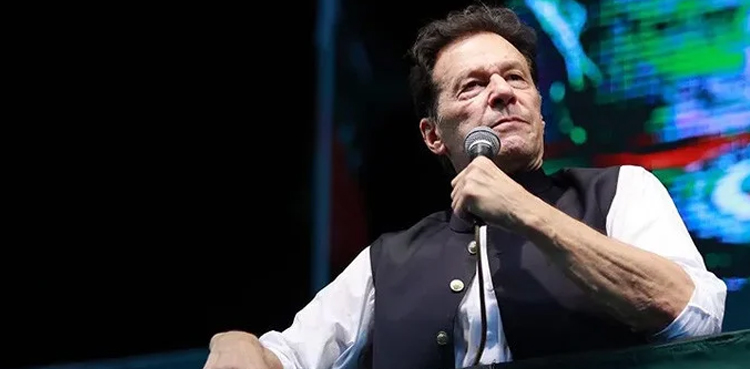 وفاقی کابینہ کا اجلاس : وزیرداخلہ عمران خان کی گرفتاری سے متعلق تجاویز دیں گے