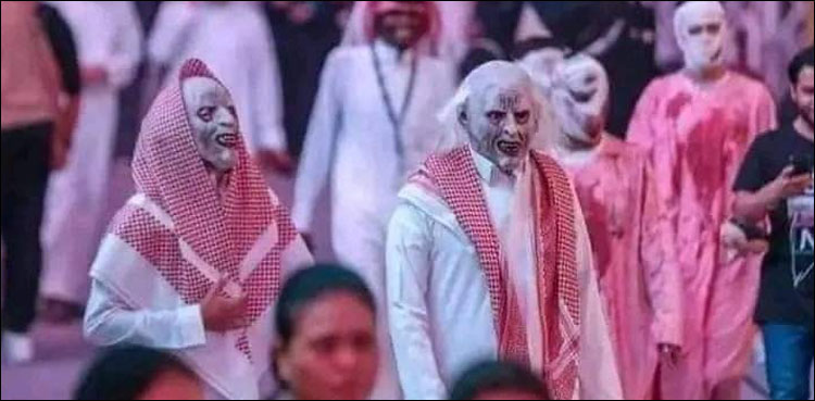 سعودی عرب: لوگوں نے دل دہلا دینے والے ماسک پہن لیے
