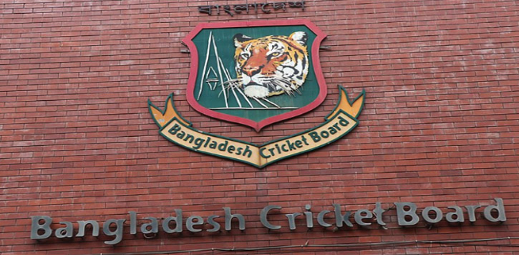بی سی بی کا امپائرز کے متنازعہ فیصلے کو مناسب فورم پر اٹھانے کا فیصلہ