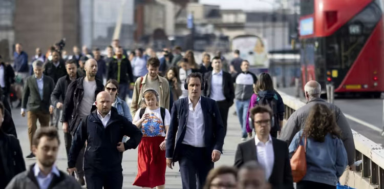 برطانیہ میں تنخواہ دار ملازمین کیلئے خوشخبری