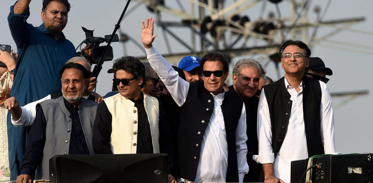 عمران خان کی زیر قیادت حقیقی آزادی مارچ چھٹے دن میں داخل