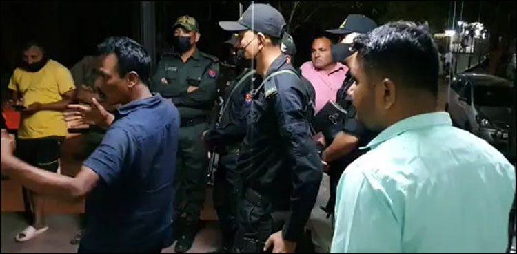بھارتی فوجی آپس میں‌ لڑ پڑے، ساتھیوں پر فائرنگ میں 2 فوجی ہلاک