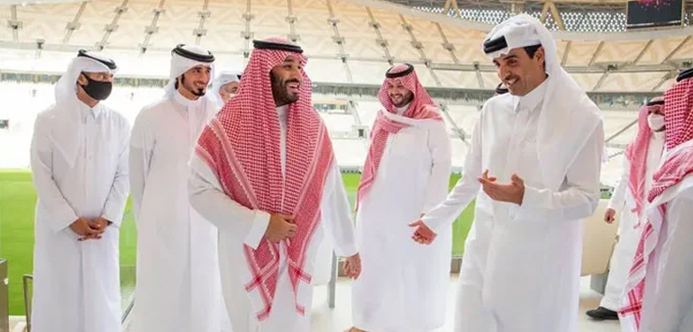 فٹبال ورلڈ کپ کا سحر سعودی ولی عہد کو بھی قطر کھینچ لایا