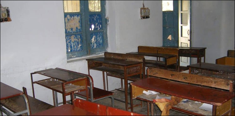گھوسٹ ملازمین کی جواٸننگ پر تعلقہ اور ڈسٹرکٹ ایجوکیشن افسر آمنے سامنے
