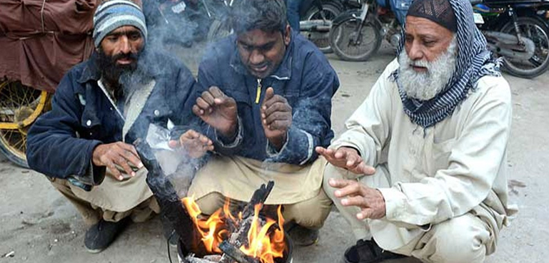 ملک بھر میں جاڑے کی دھوم، کراچی میں بھی تیز ہواؤں کا راج