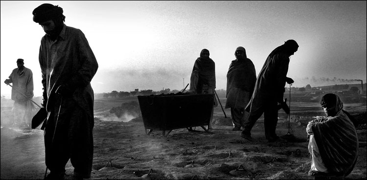اکیسویں صدی میں بھی جدید غلامی بدترین شکل میں موجود