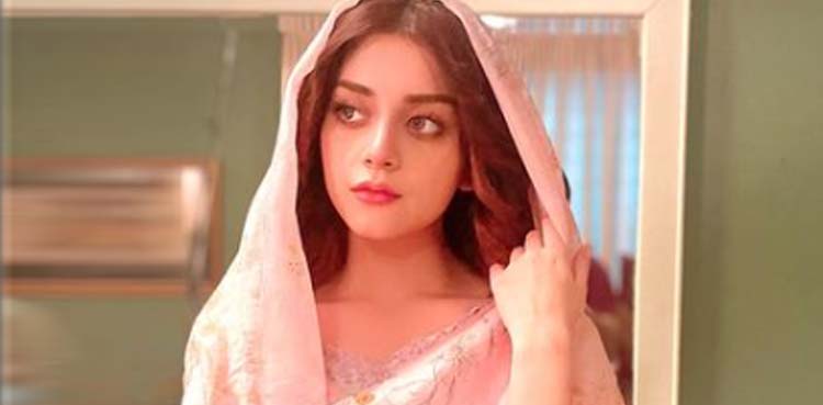علیزے شاہ کی مشرقی لباس میں انسٹاگرام تصاویر وائرل
